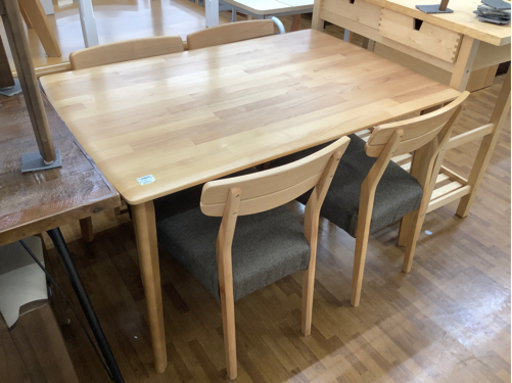 ダイニング5点セット　ニトリ　ナチュラル×ブラウン　キズ・ハガレ有