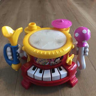 ディズニー　トゥーンタウン　リズム遊びいっぱいマジカルバンド