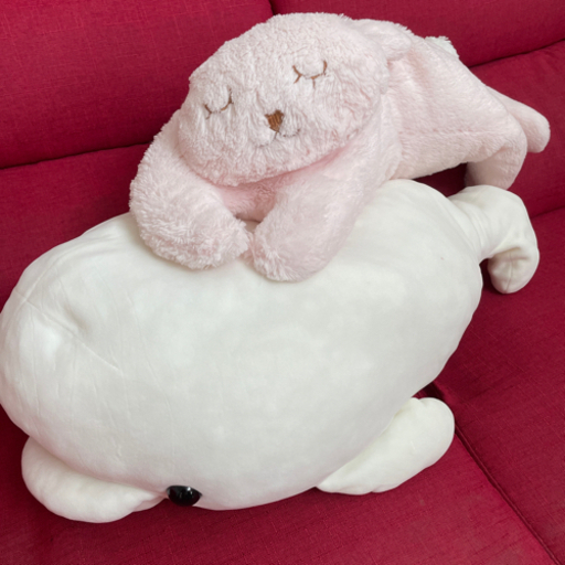 ニトリのうさぎぬいぐるみ、抱き枕？（セット）お値下げ