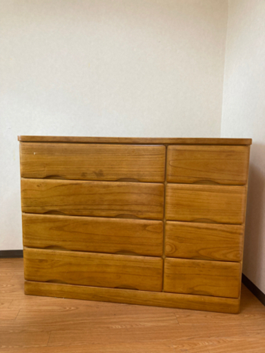 引越し処分中。タンス2000円
