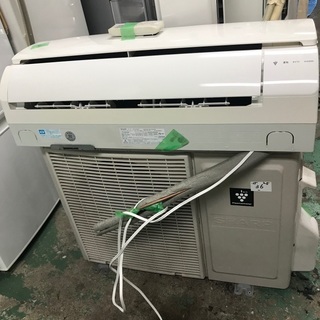 2015 Sharp 2.5kw 10 畳。 無料のエアコンの設置