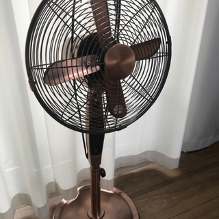 【無料で差し上げます】レトロ扇風機（ブロンズ）