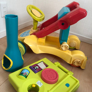 知育玩具　ウォーカーからブーブに変身