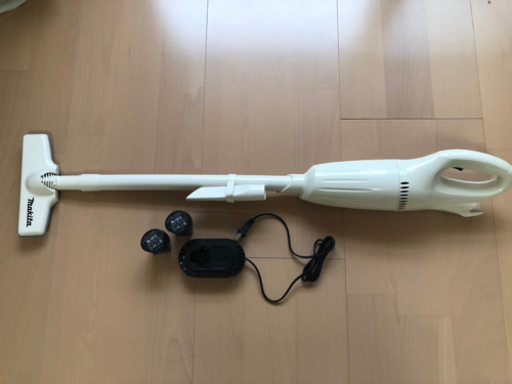 掃除機 マキタコードレスクリーナー（充電式）