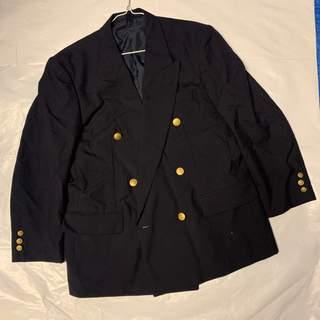 紺色のジャケット（メンズ）