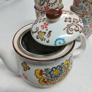 急須、湯飲み4つセットの画像