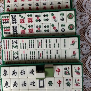 ベンツ社　麻雀牌