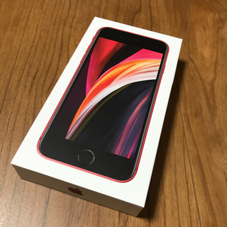 新品　iphone SE 64GB red レッドカラー　本体　携帯電話の画像