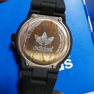 アディダス　時計の画像