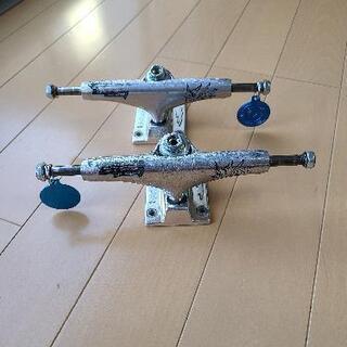 トラック　サンダー　スケボー