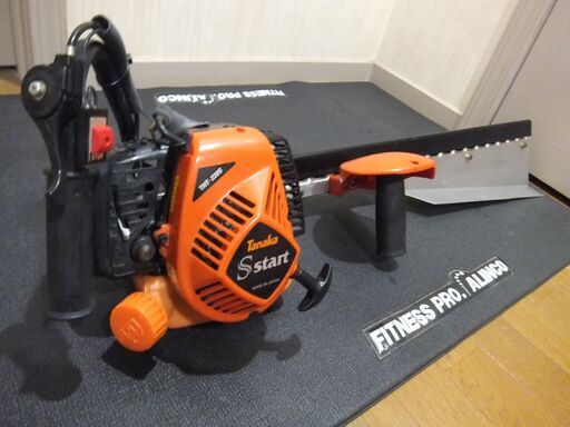 タナカ(Tanaka) エンジンヘッジトリマー THT-220S バリカン
