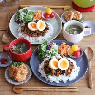 8月10日（火）どなたか一緒にご飯食べに行きませんか？