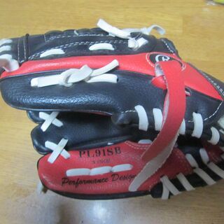 子供用　野球用グローブ（左利き用）　９インチ　500円の画像