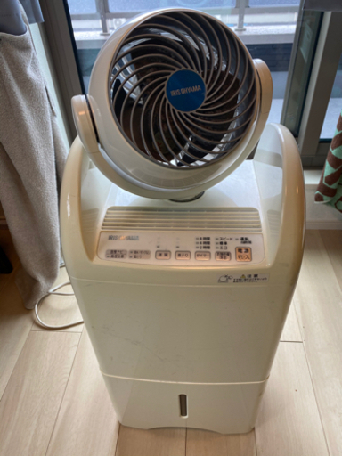 アイリスオーヤマ 衣類乾燥除湿機 2013年製