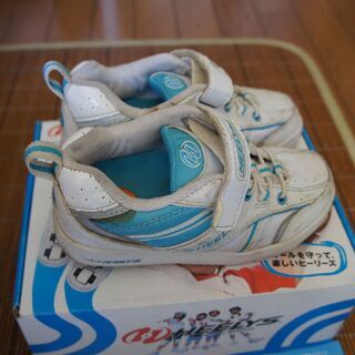 ヒーリーズローラーシューズ　19.0㎝