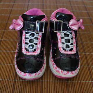 トイザらスで購入したローラーシューズ　19.0㎝