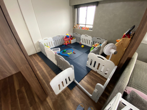 【値下げしました！セット販売】Caraz ベビーサークル、ベビーゲートセット（美品）