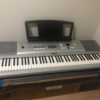 電子キーボード