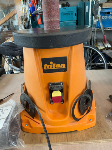 triton TSPS 450 研磨機　スピンドリルサンダー