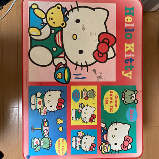 ハローキティ　幼児用机
