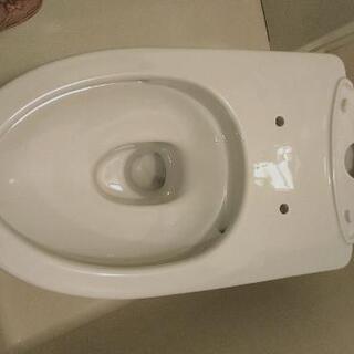 新品未使用品　TOTO　ピュアレストQR 
組合せ便器+タンクセット　CS220BM+SH221BAS（便座無し）の画像