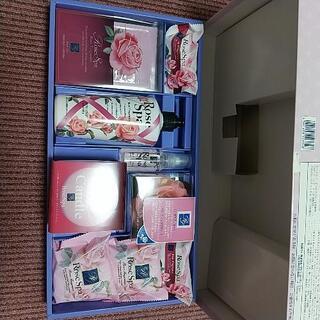 薔薇の香りのギフトセット　ローズスパ　ギフトセット　CRS-30