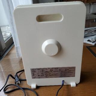 アイリスオーヤマ　人感センサー付セラミックファンヒーター　ジャンクの画像