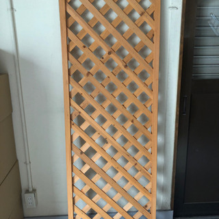 【ほぼ新品！店舗内で使用していました】ラティス  ウッドフェンス...
