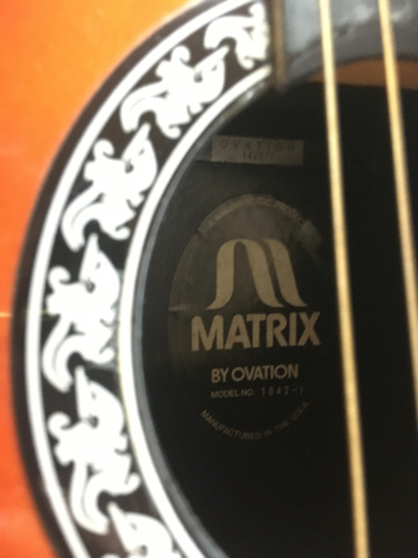 Ovation Matrix ギター　ハードケース付き