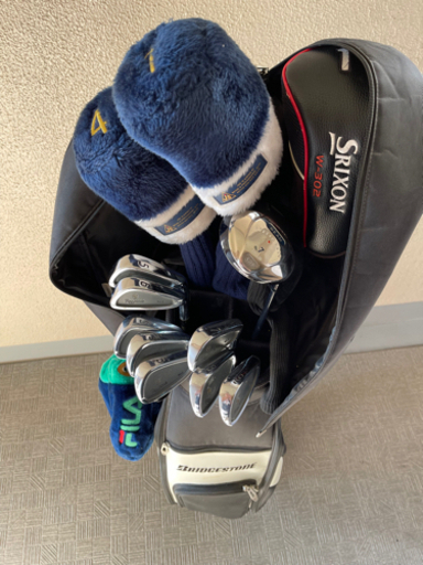 ゴルフクラブのセット、パターはオデッセイ