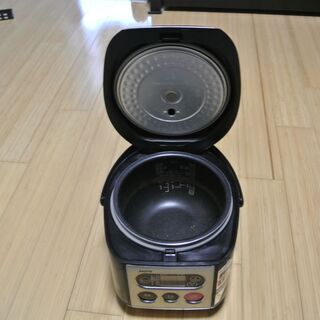 SANYO 3.5合　炊飯器の画像