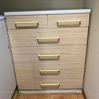 洗面所などで使いやすい収納チェスト