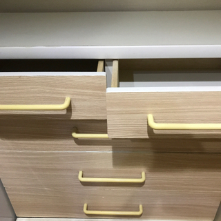 洗面所などで使いやすい収納チェストの画像