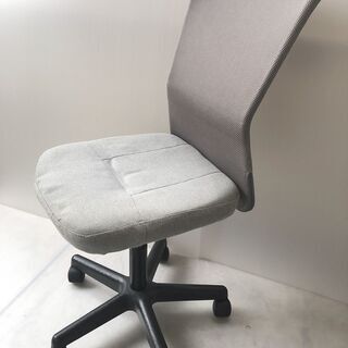 0円!! 直接引き取り限定!! デスク用・勉強机用の椅子になります。の画像