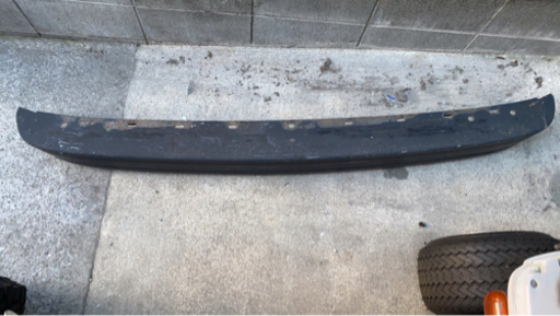 この価格　シボレーアストロ97年　リヤバンパーインナー