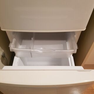 引っ越しで冷蔵庫が不要になる為、8/14午前中までに自宅までとり...