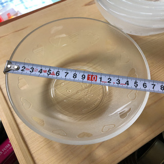 ガラスの器  6皿ありますの画像