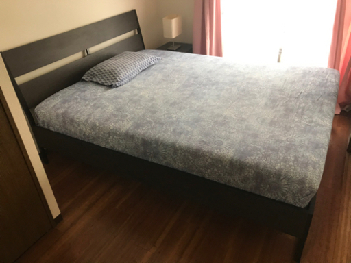 IKEA ベッド+サイドテーブル セット