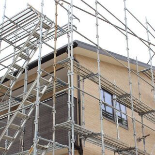 日給12,000～　【急募】足場鳶、足場仮設補助スタッフの画像