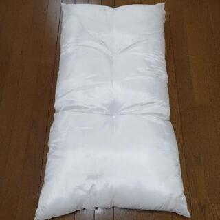 ポリエステルロングシートクッションの画像