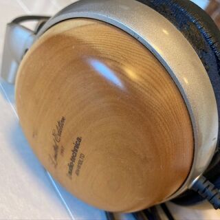 ＜＜限定生産 2000台＞＞　ATH-W10LTD　audio-technica ダイナミック型ヘッドホン　付属品全てありの画像
