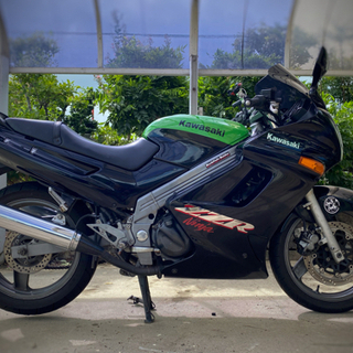 ZZR250