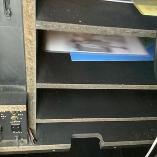 店舗用のテレビ台　高さ⒈1m 取りにきていただける方、お願いします。の画像