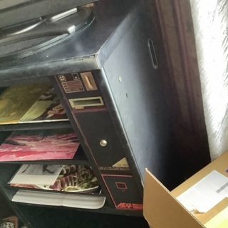 店舗用のテレビ台　高さ⒈1m 取りにきていただける方、お願いします。の画像