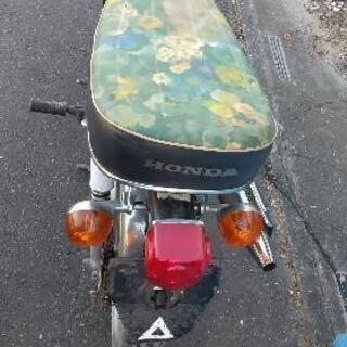 ダックスST70 の画像