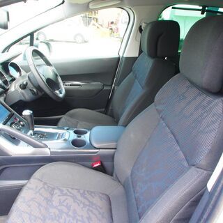 ■127★プジョー　3008 ファミリーパック（H24年式）★ディーラー車★ルーフキャリア★ＡＷ１７インチ★ＥＴＣ★Bluetooth接続★ＤＶＤ★ワンセグナビ★キーレス★フォグライト★ハロゲン★電動格納ミラー★ヘッドライトレベライザー★の画像
