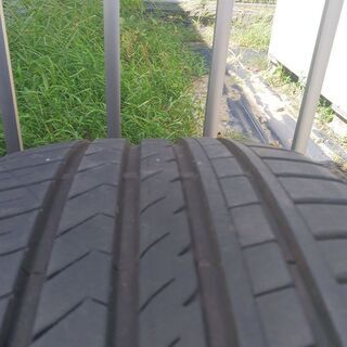 20年製 WINRUN R330  225/40ZR19 (225/40R19) 2本の画像