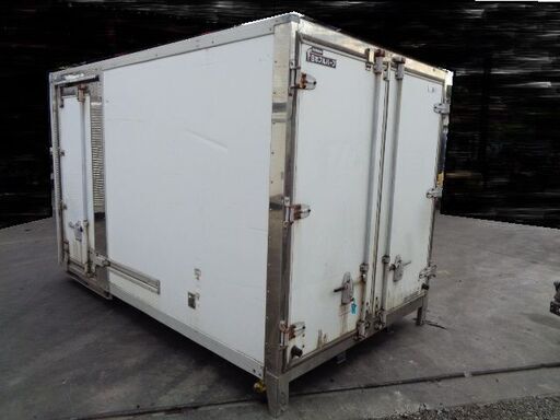 トラックコンテナ 箱 2ｔ 3260x1880x2110 冷凍冷蔵 倉庫 物置 ガレージ 愛媛より