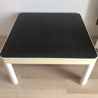 【お取引先決定】テーブル(天板は白orこげ茶のリバーシブルです)の画像