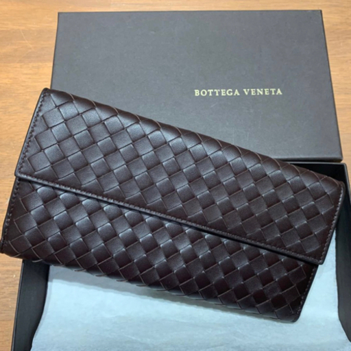 BOTTEGA VENETA イントレチャート ラムスキン ボッテガヴェネタ 長財布 男女兼用 ボッテガヴェネタ長財布
